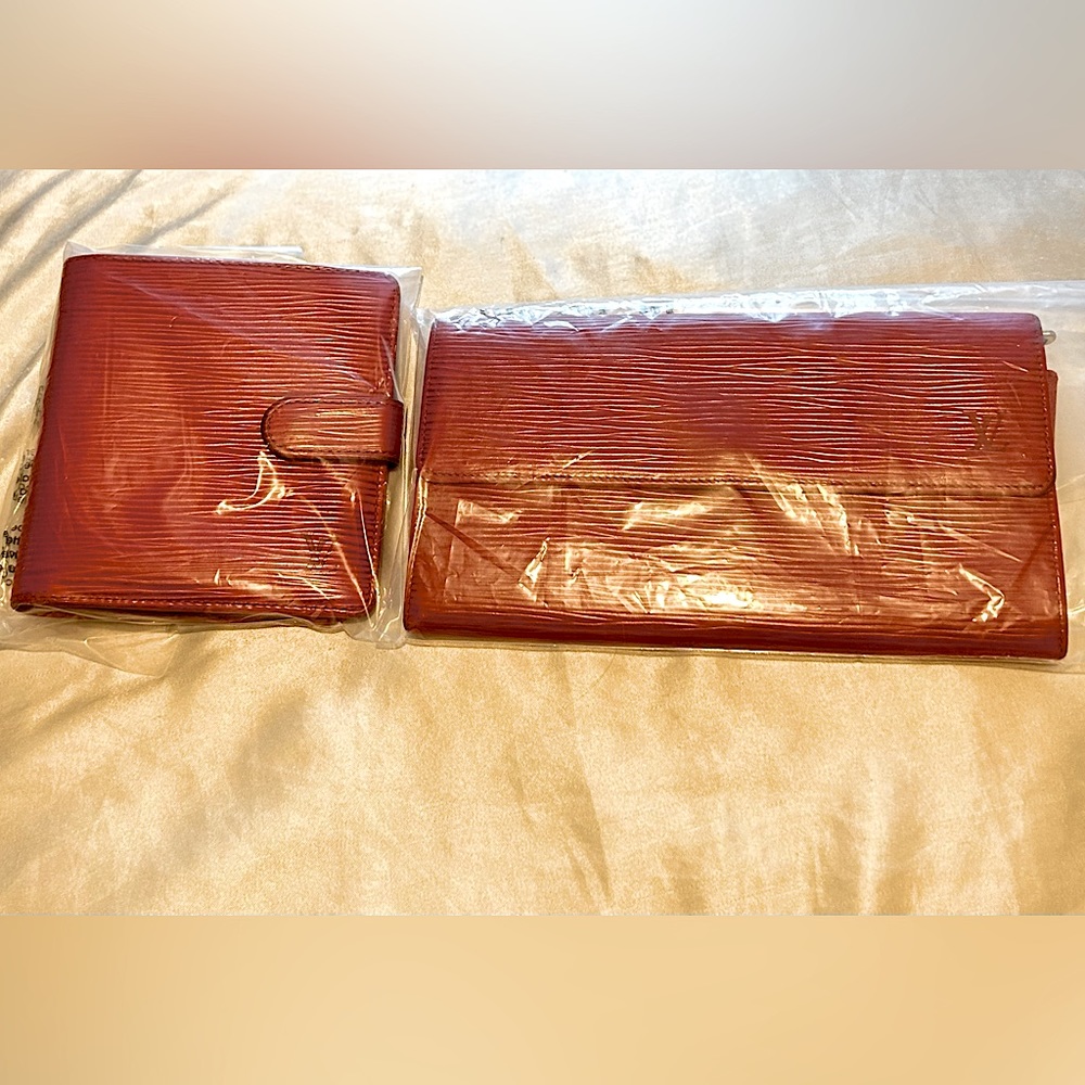 Valentine’s Day Sale! Authentic LV Red Epi Leather Wallet Duo His & Hers